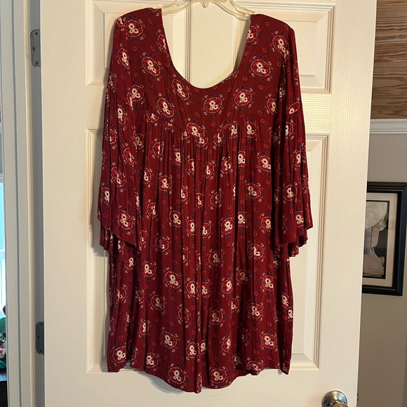 NATURAL LIFE Red Smocked 3/4 Sleeve Tunic - Picture 1 of 4